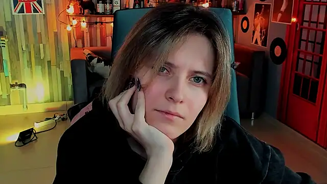 Snapshot of LolaAsmus chatting on January 7, 12:41 pm LolaAsmus online show from January 7, 12:41 pm