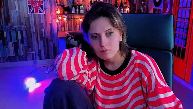 Snapshot of LolaAsmus chatting on January 8, 8:06 am LolaAsmus online show from January 8, 8:06 am