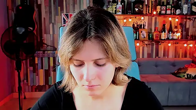 Snapshot of LolaAsmus chatting on January 11, 5:10 am LolaAsmus online show from January 11, 5:10 am