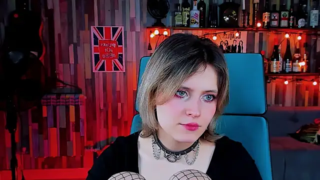 Snapshot of LolaAsmus chatting on January 11, 8:11 am LolaAsmus online show from January 11, 8:11 am