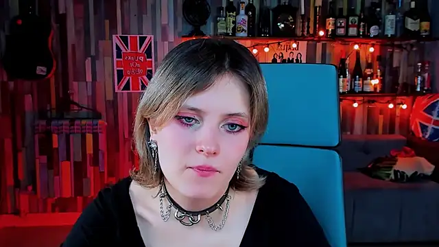 Snapshot of LolaAsmus chatting on January 11, 11:12 am LolaAsmus online show from January 11, 11:12 am