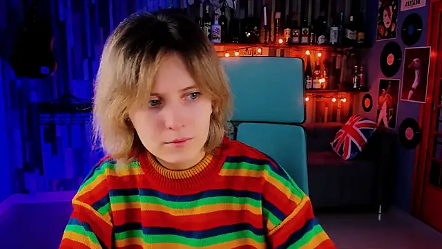 Snapshot of LolaAsmus chatting on January 17, 5:11 am LolaAsmus online show from January 17, 5:11 am