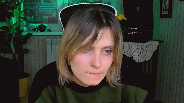 Snapshot of LolaAsmus chatting on January 24, 11:15 am LolaAsmus online show from January 24, 11:15 am