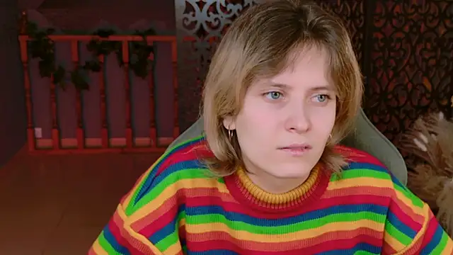 Snapshot of LolaAsmus chatting on February 8, 4:14 pm LolaAsmus online show from February 8, 4:14 pm