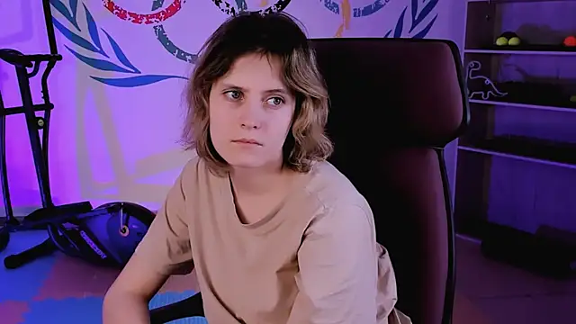 Snapshot of LolaAsmus chatting on February 13, 2:20 pm LolaAsmus online show from February 13, 2:20 pm