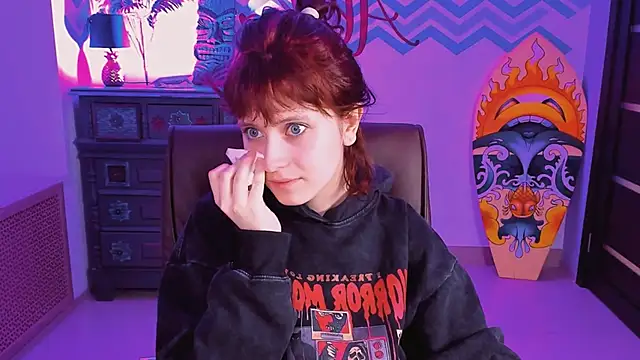 Snapshot of LolaAsmus chatting on March 5, 5:29 am LolaAsmus online show from March 5, 5:29 am