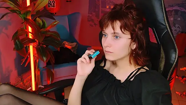 Snapshot of LolaAsmus chatting on March 10, 3:20 pm LolaAsmus online show from March 10, 3:20 pm