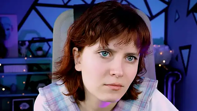 Snapshot of LolaAsmus chatting on March 13, 8:15 am LolaAsmus online show from March 13, 8:15 am