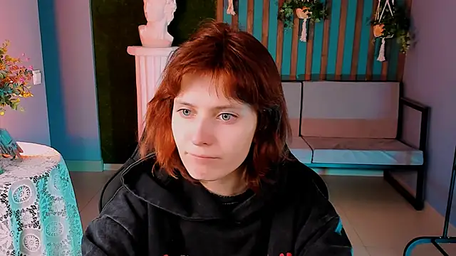 Snapshot of LolaAsmus chatting on March 18, 7:30 am LolaAsmus online show from March 18, 7:30 am