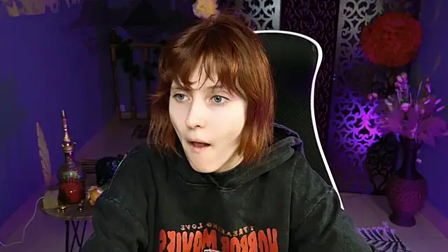 Snapshot of LolaAsmus chatting on March 19, 1:07 pm LolaAsmus online show from March 19, 1:07 pm