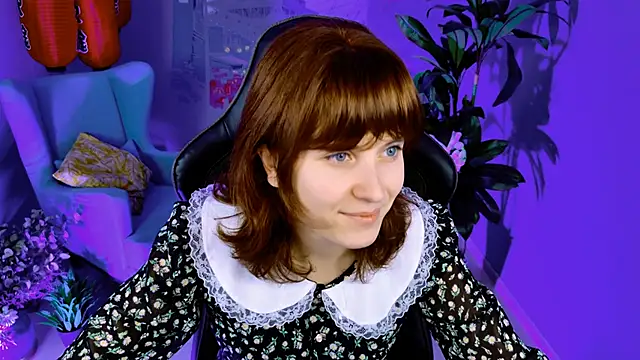 Snapshot of LolaAsmus chatting on September 23, 5:10 am LolaAsmus online show from September 23, 5:10 am