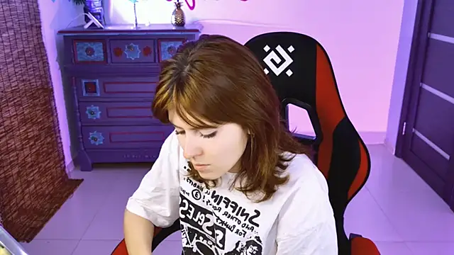 Snapshot of LolaAsmus chatting on November 20, 3:12 pm LolaAsmus online show from November 20, 3:12 pm