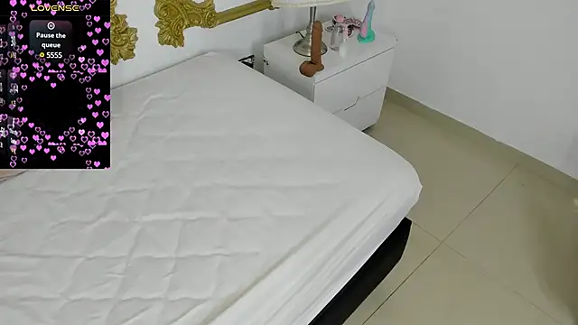 Vennus gir online show from February 23, 12:41 am