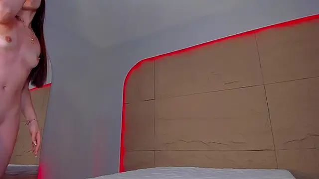 Snapshot of MilaHal_ chatting on February 27, 3:59 pm MilaHal online show from February 27, 3:59 pm