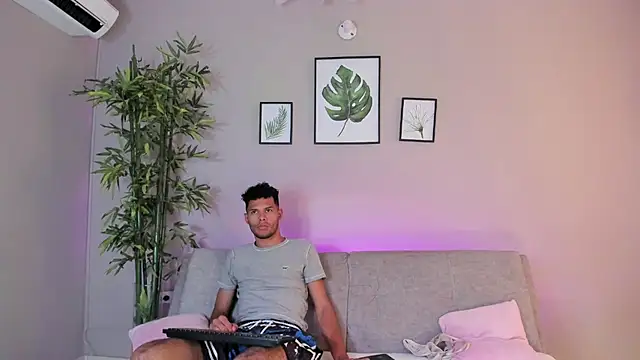 miaa lux online show from January 27, 10:06 pm