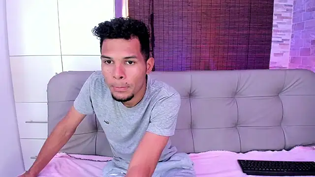 miaa lux online show from March 20, 7:04 pm