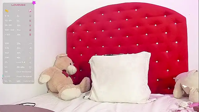 brittany williams  online show from March 19, 3:19 pm