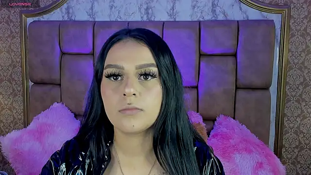 SoffiQueen online show from September 25, 8:01 pm