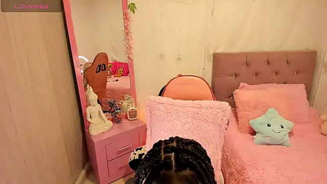 Snapshot of bruneettklaryss chatting on February 23, 8:39 am bruneettklaryss online show from February 23, 8:39 am