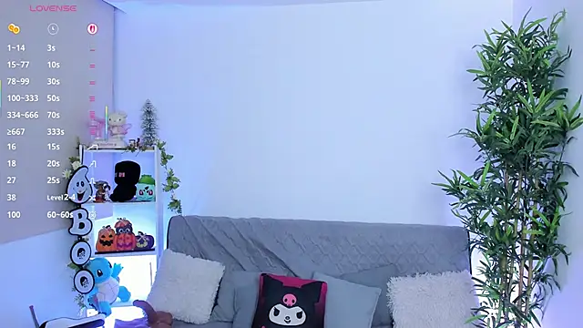 natty romanof 18 online show from September 15, 10:37 am