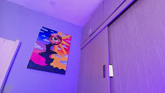 Snapshot of Shenoa1 chatting on October 23, 12:04 pm Shenoa1 online show from October 23, 12:04 pm