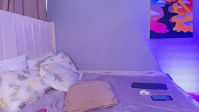 Snapshot of Shenoa1 chatting on November 7, 2:39 pm Shenoa1 online show from November 7, 2:39 pm