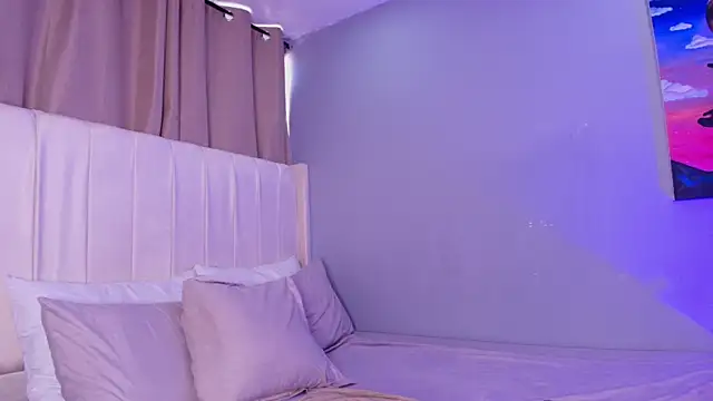 Snapshot of Shenoa1 chatting on November 12, 11:54 am Shenoa1 online show from November 12, 11:54 am