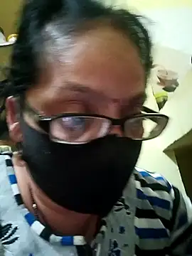 heenage online show from January 11, 1:32 pm