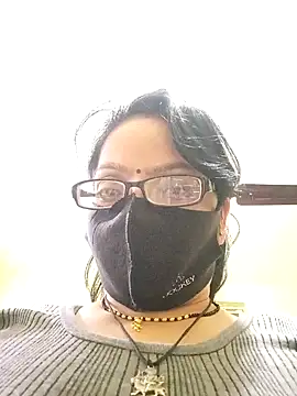 heenage online show from February 7, 4:46 pm