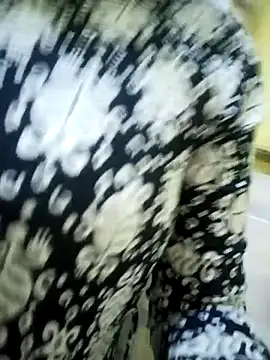 heenage online show from February 25, 5:04 pm