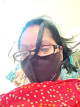 heenage online show from March 5, 9:27 am