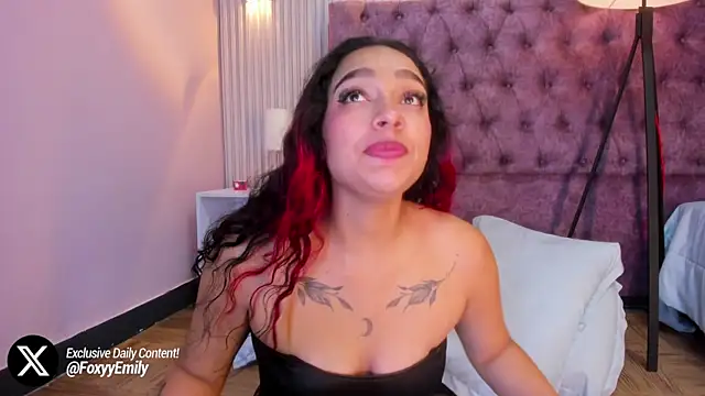 EMILYY FOXY online show from February 1, 1:44 am