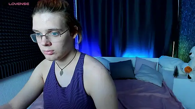 KIKI Krash online show from December 25, 2:13 pm