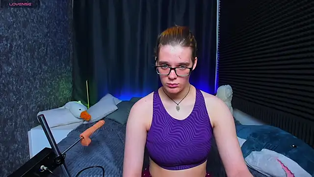 KIKI Krash online show from February 25, 1:28 pm