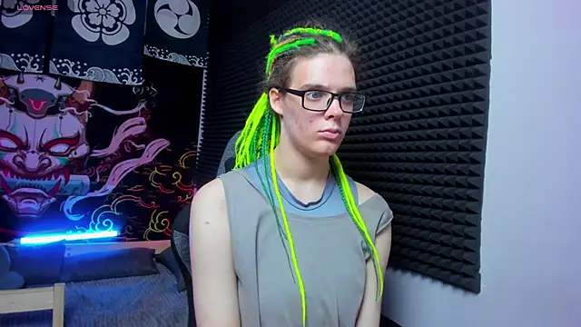 KIKI Krash online show from September 30, 10:09 am