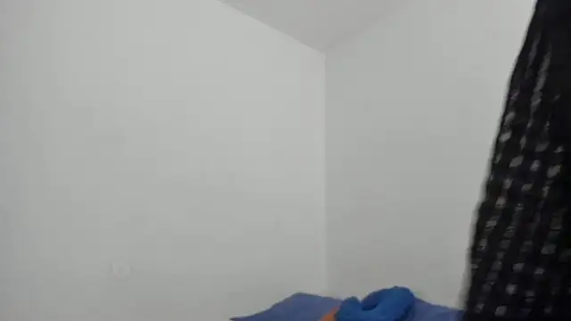 Nathaly love96 online show from December 6, 7:23 pm