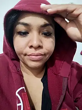 Snapshot of keilasweet1 chatting on January 7, 3:46 am keilasweet1 online show from January 7, 3:46 am