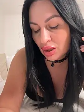 Helena7077 online show from November 5, 10:32 pm