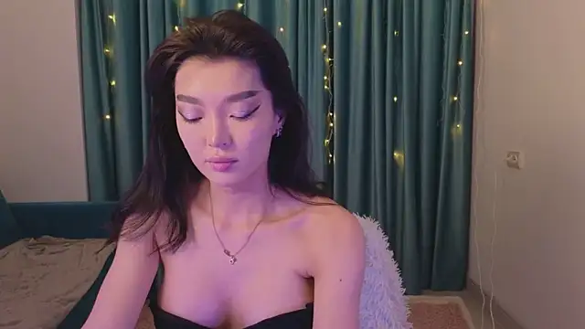 AudreyMell online show from January 13, 2:32 pm