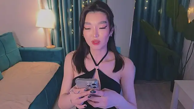 AudreyMell online show from February 8, 3:21 pm