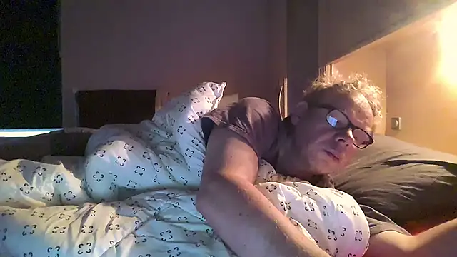 kinkyslet8 online show from October 19, 7:09 am