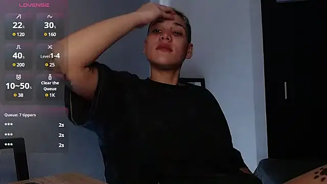 Charlee pink online show from December 1, 7:36 pm