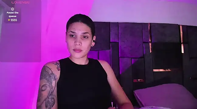 Charlee pink online show from February 13, 3:07 am