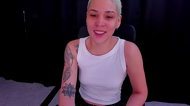 Charlee pink online show from September 13, 5:57 pm