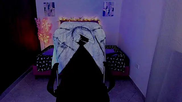 Charlee pink online show from October 6, 11:18 am