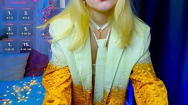 Snapshot of ElswythCovil chatting on March 16, 4:09 am ElswythCovil online show from March 16, 4:09 am