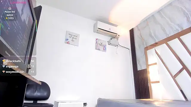 lola hornei online show from September 28, 12:27 am