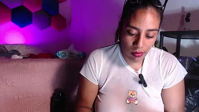 Snapshot of ViolethRammtein chatting on October 22, 9:20 am ViolethRammtein online show from October 22, 9:20 am