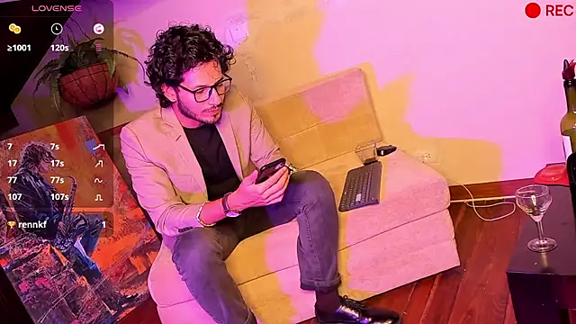 Nicholasrodrii online show from December 29, 4:27 am