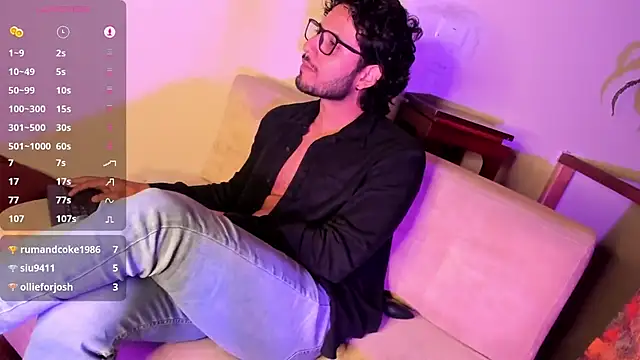 Nicholasrodrii online show from January 6, 4:15 am